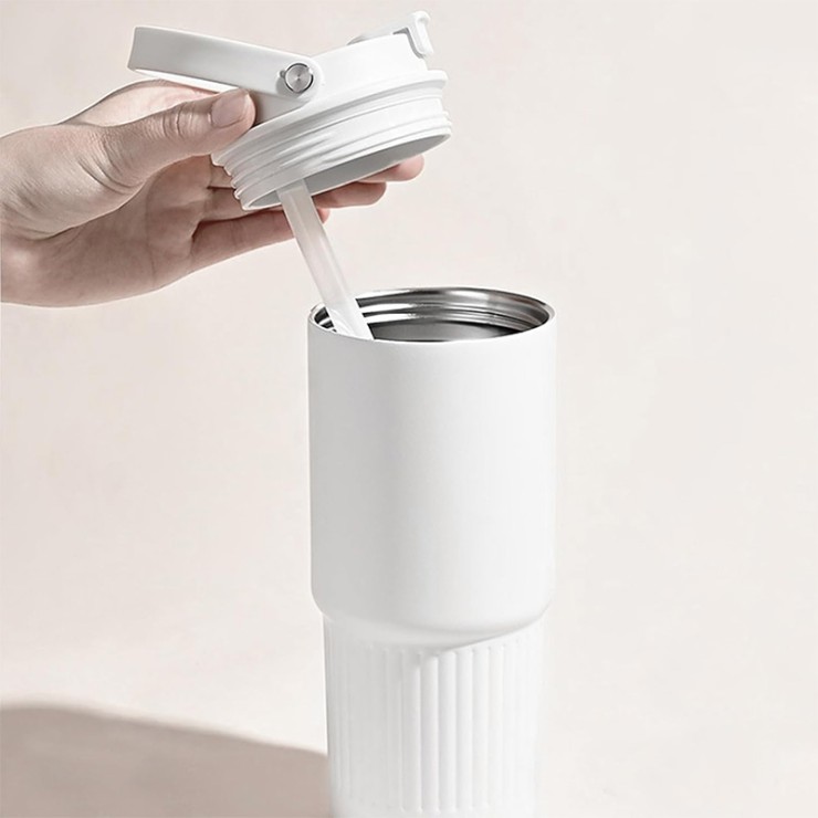 Stainless steel sports leak-proof ice bottle