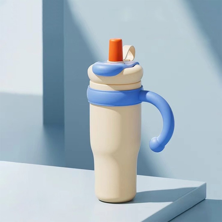 High-value portable large-capacity ice thermos cup