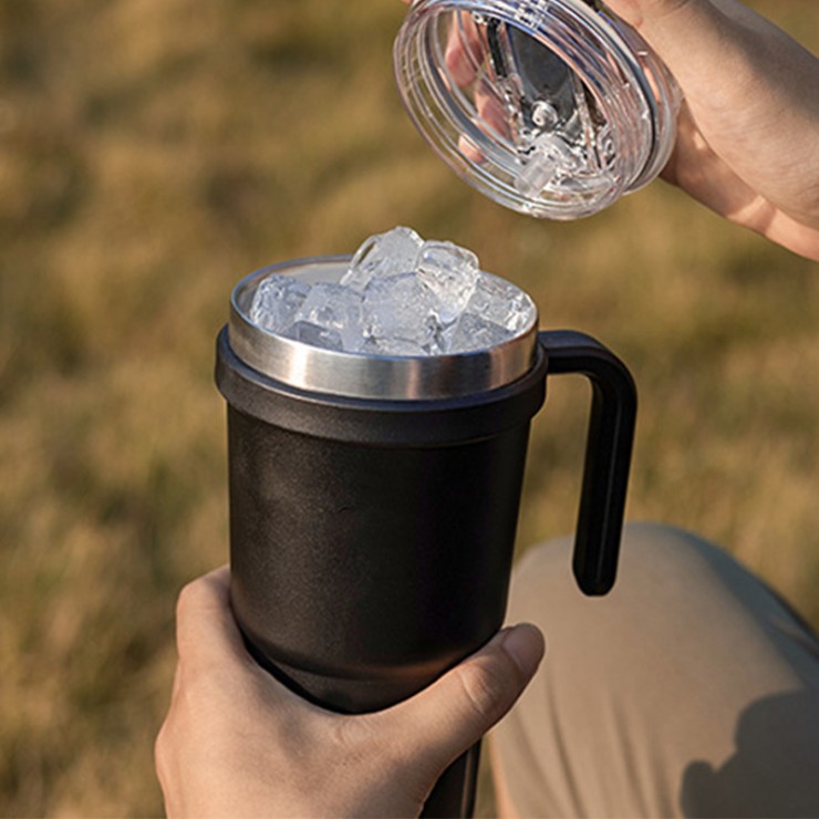 High-quality stainless steel vacuum ice bottle