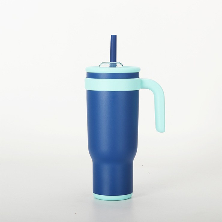 Contrast color large capacity vacuum ice bottle