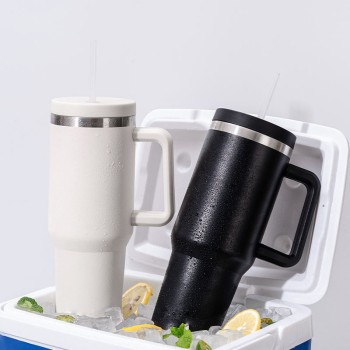 Simple stainless steel vacuum ice bottle
