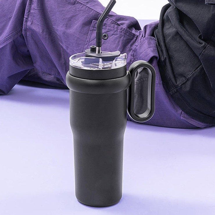 Modern leak-proof stainless steel ice bottle