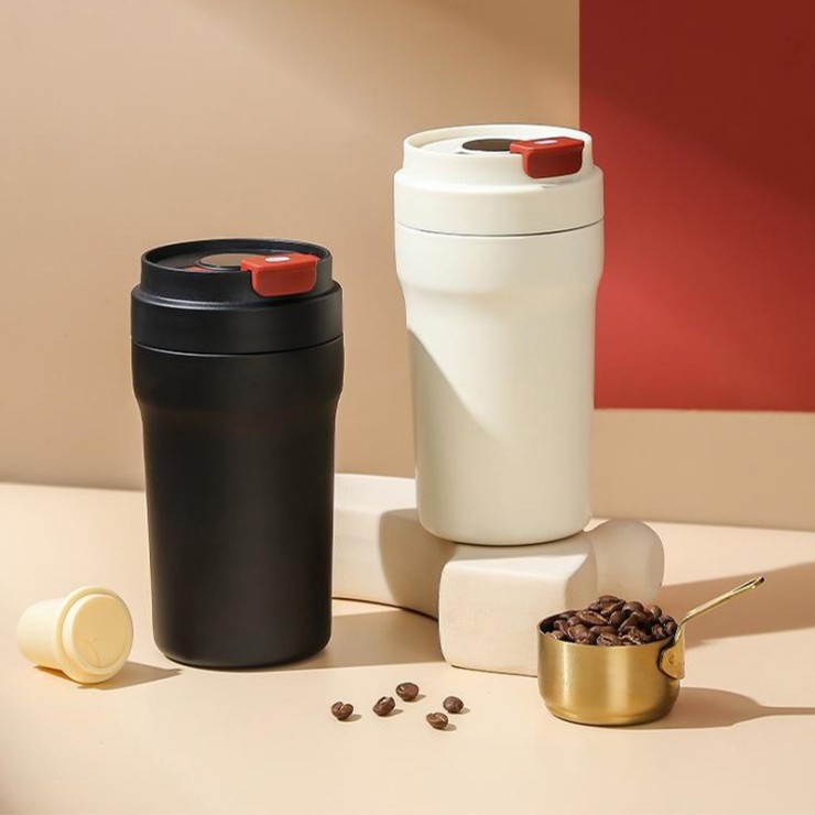 Smart temperature display ceramic liner coffee cup