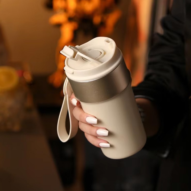 Portable stainless steel double-layer coffee cup