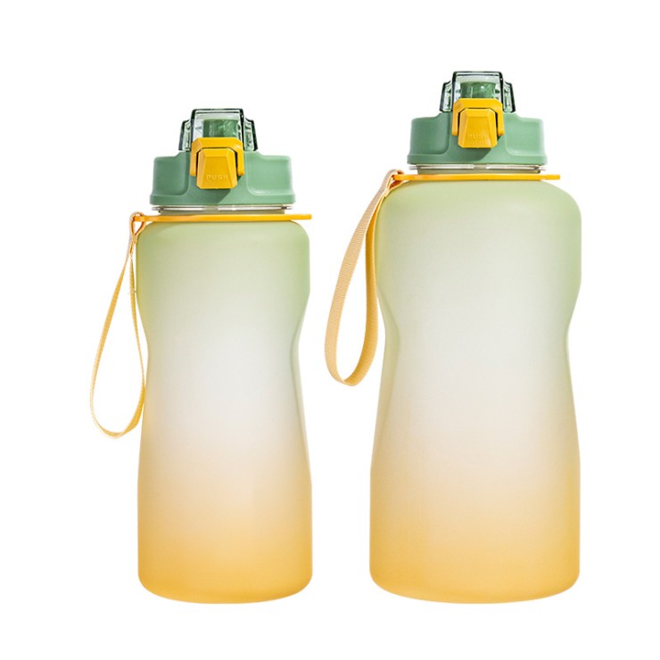 Portable large-capacity plastic drinking water cup
