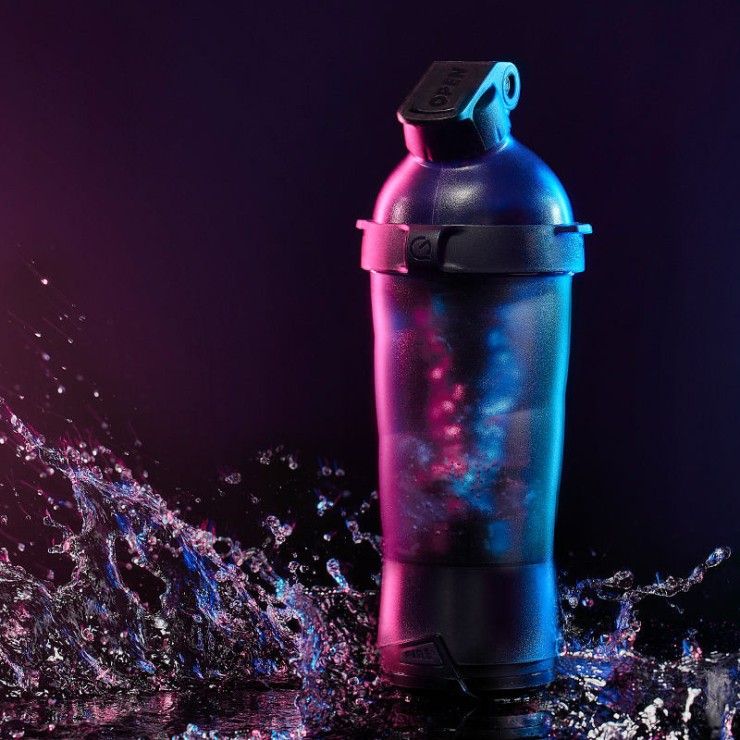 Automatic stirring fitness shake sports cup