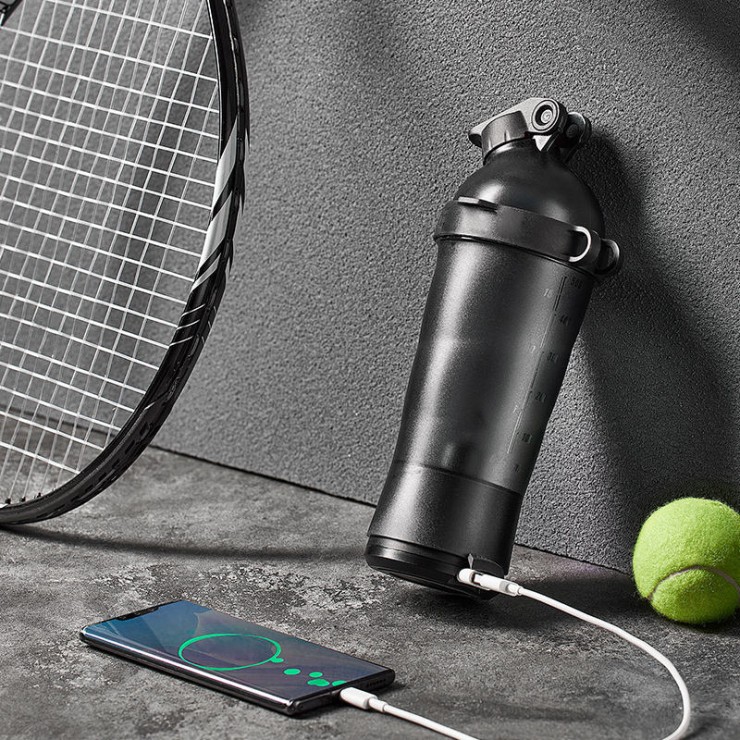 Automatic stirring fitness shake sports cup