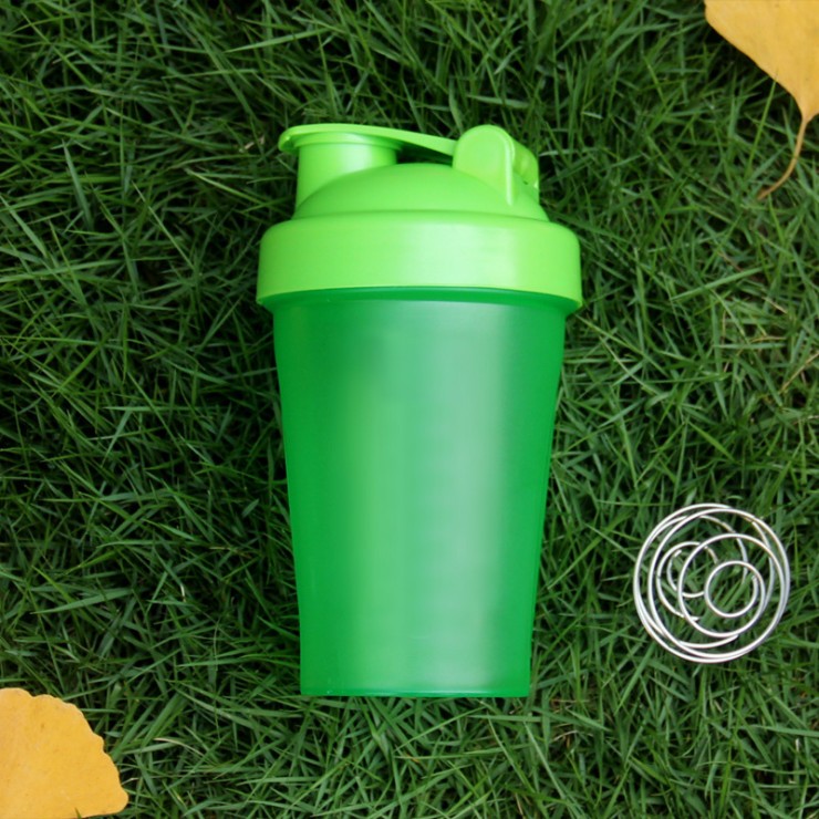 Transparent plastic sports shake cup