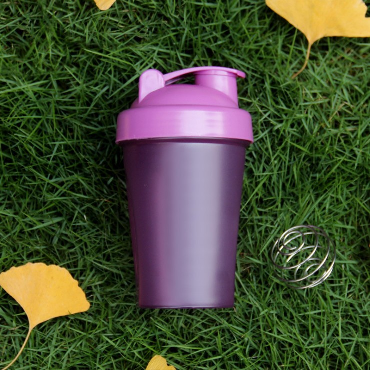 Transparent plastic sports shake cup