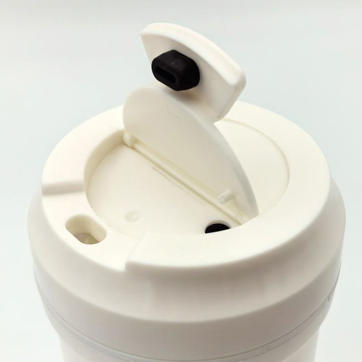 Automatic stirring rechargeable shake sports cup