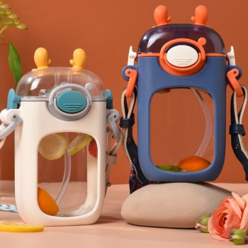 Cartoon portable anti-fall straw water cup