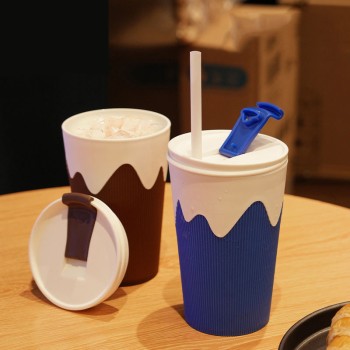 Simple contrast color fashion straw water cup