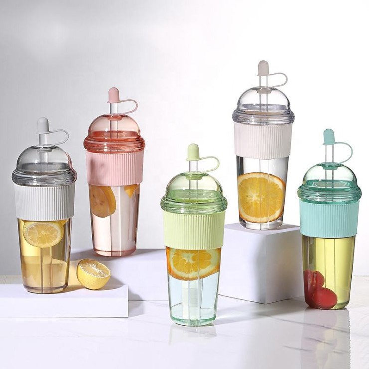Simple transparent straw water cup