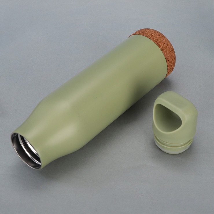 Leak-proof vacuum insulated metal mug