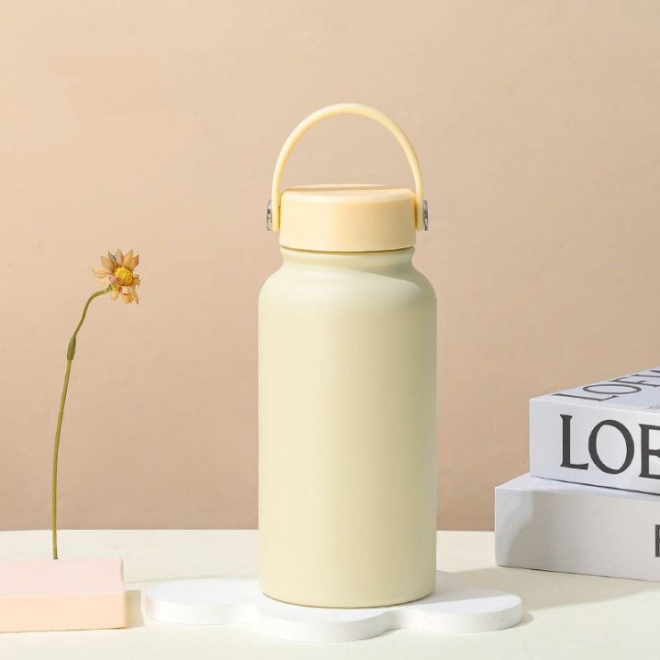 Portable simple stainless steel thermos cup