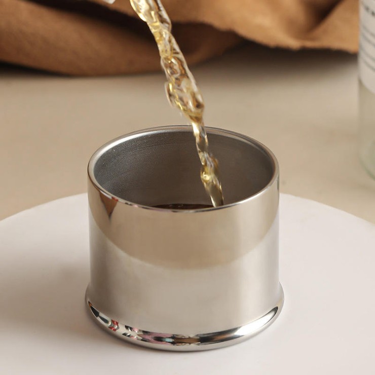 Exquisite vacuum insulated thermos cup