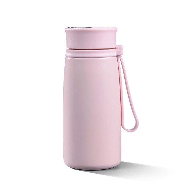 Portable double-layer insulated thermos cup
