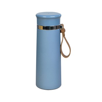 Insulated stainless steel mug with handle